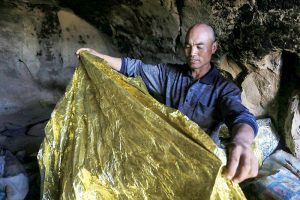 The shepherd who saved six runners in China from death by hypothermia.